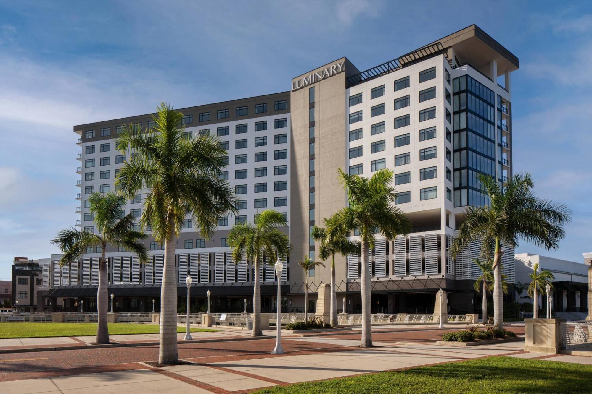 Luminary Hotel & Co., Autograph Collection Fort Myers Exterior photo